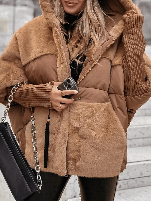 Damen Patchwork Daunenjacke – Warme Oversize Winterjacke mit Kunstpelz & modernem Design