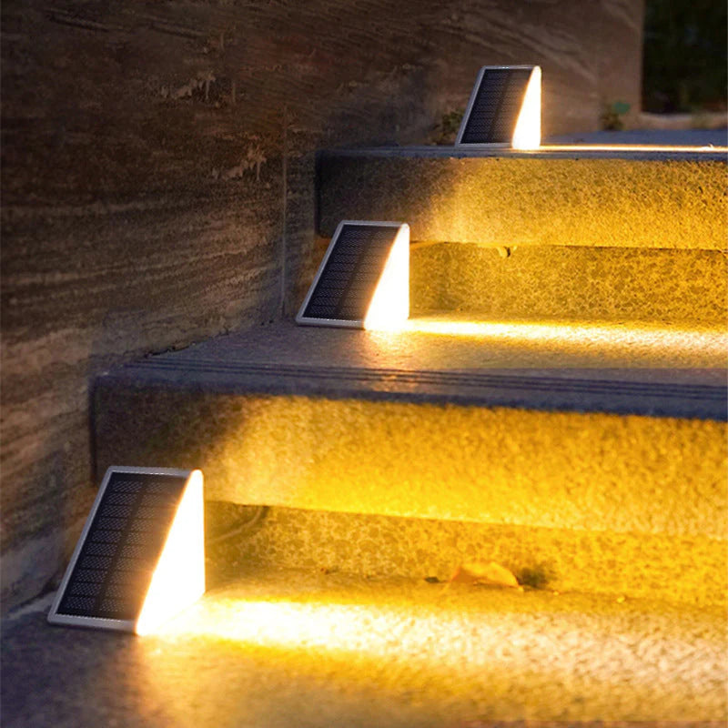 StepLight™ – Solarbetriebene LED-Treppenlichter | 1 + 1 Gratis