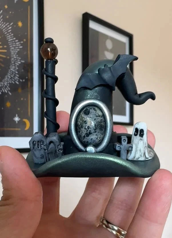 Handgefertigte Skulptur — verleiht magische Wohnatmosphäre