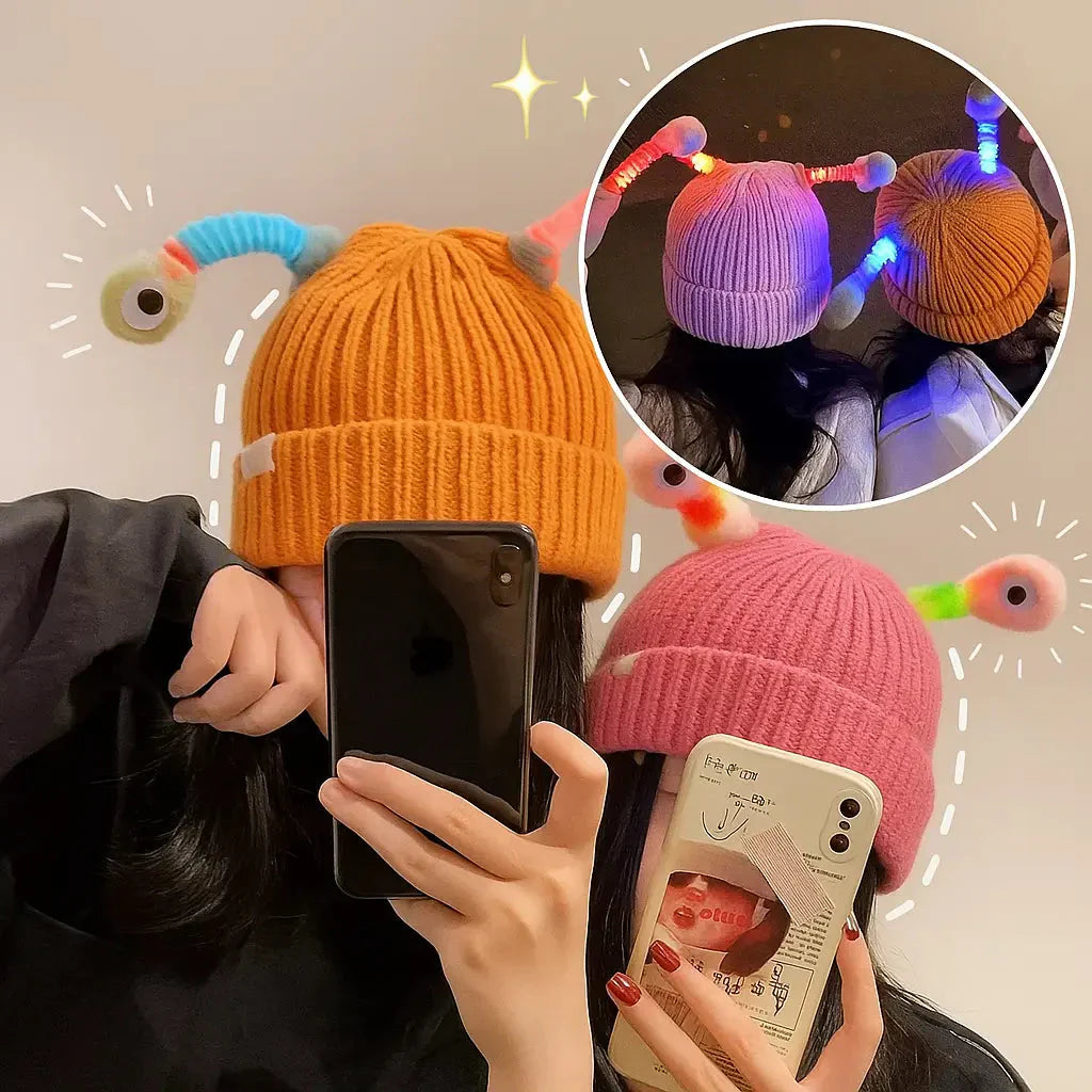 Monster-Strickmütze mit LED – Leuchtspaß für kalte Wintertage
