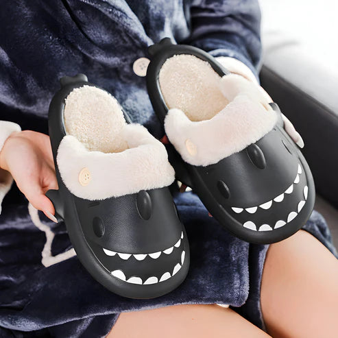 CozyShark™ – Entzückende Hai-Pantoffeln für Ganzjährigen Komfort | 50% Rabatt