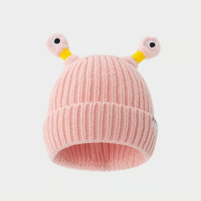 Monster-Strickmütze mit LED – Leuchtspaß für kalte Wintertage