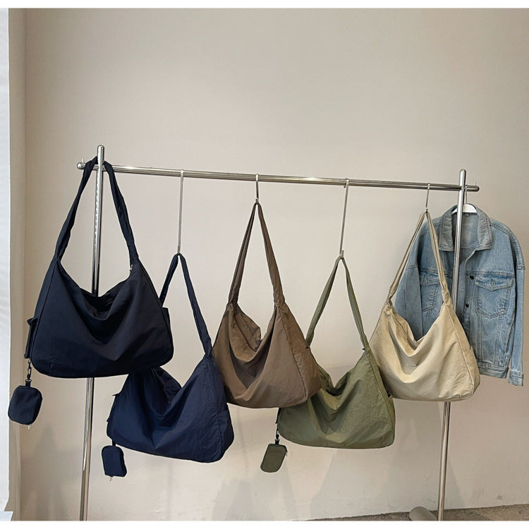 Amira™ – Große Umhängetasche mit Außentasche, lässig, modisch & vielseitig [50 % Rabatt]