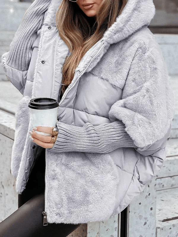 Damen Patchwork Daunenjacke – Warme Oversize Winterjacke mit Kunstpelz & modernem Design
