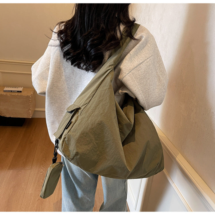 Amira™ – Große Umhängetasche mit Außentasche, lässig, modisch & vielseitig [50 % Rabatt]