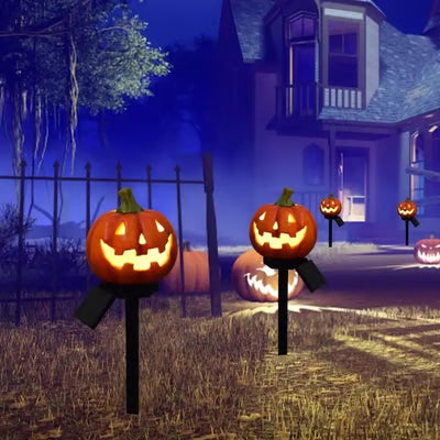 Solar Kürbislaterne — Outdoor Halloween Dekoration mit warmem Lichtschein