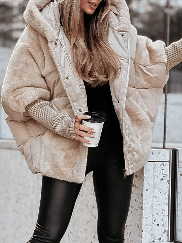 Damen Patchwork Daunenjacke – Warme Oversize Winterjacke mit Kunstpelz & modernem Design