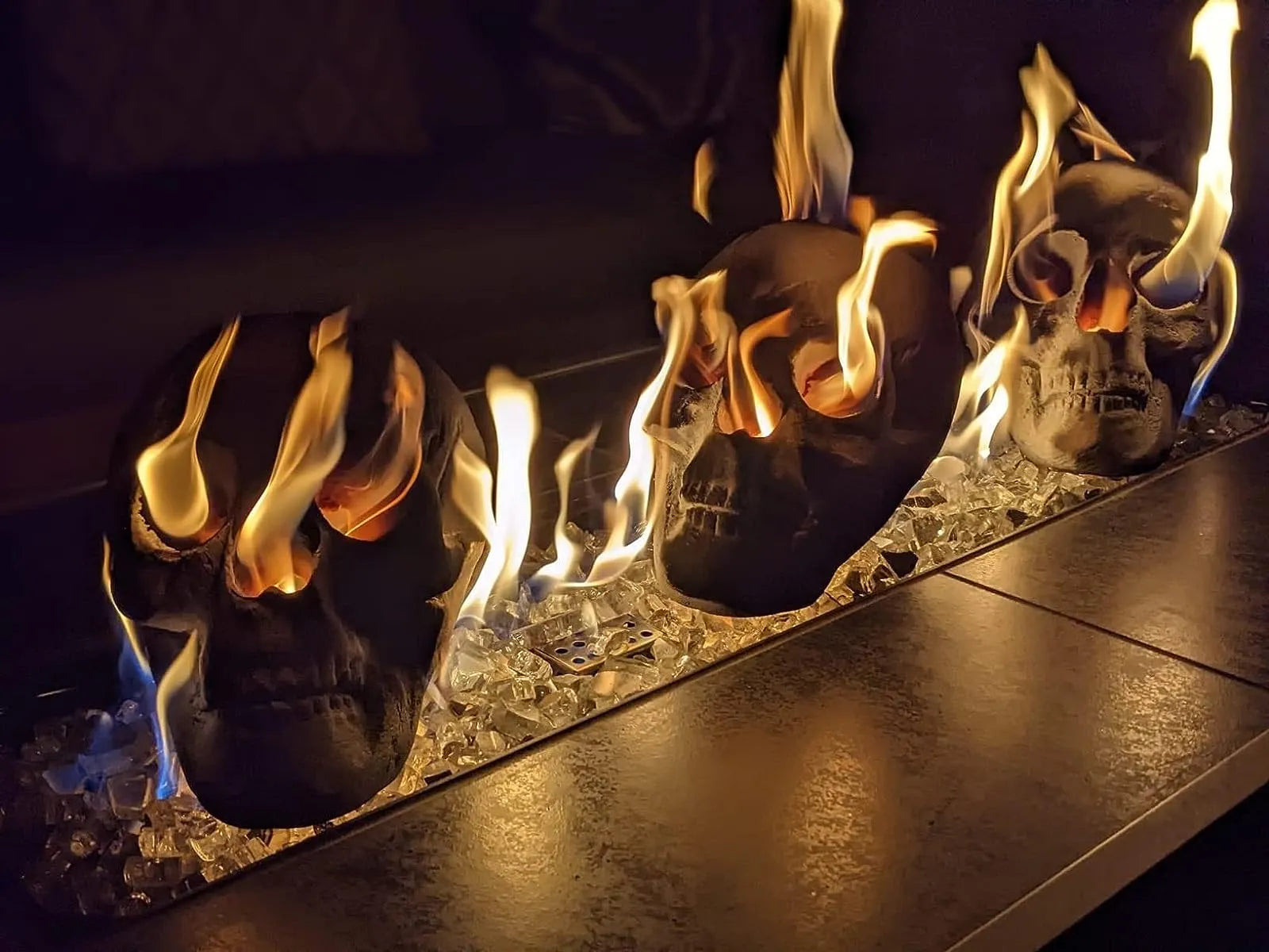 FlameSkull™ Keramik-Feuerkorb-Totenköpfe (4 Stk)
