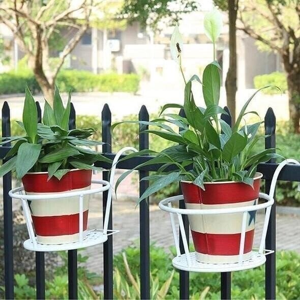 50% Rabatt | PlantBasket™- Hängeblumenständer