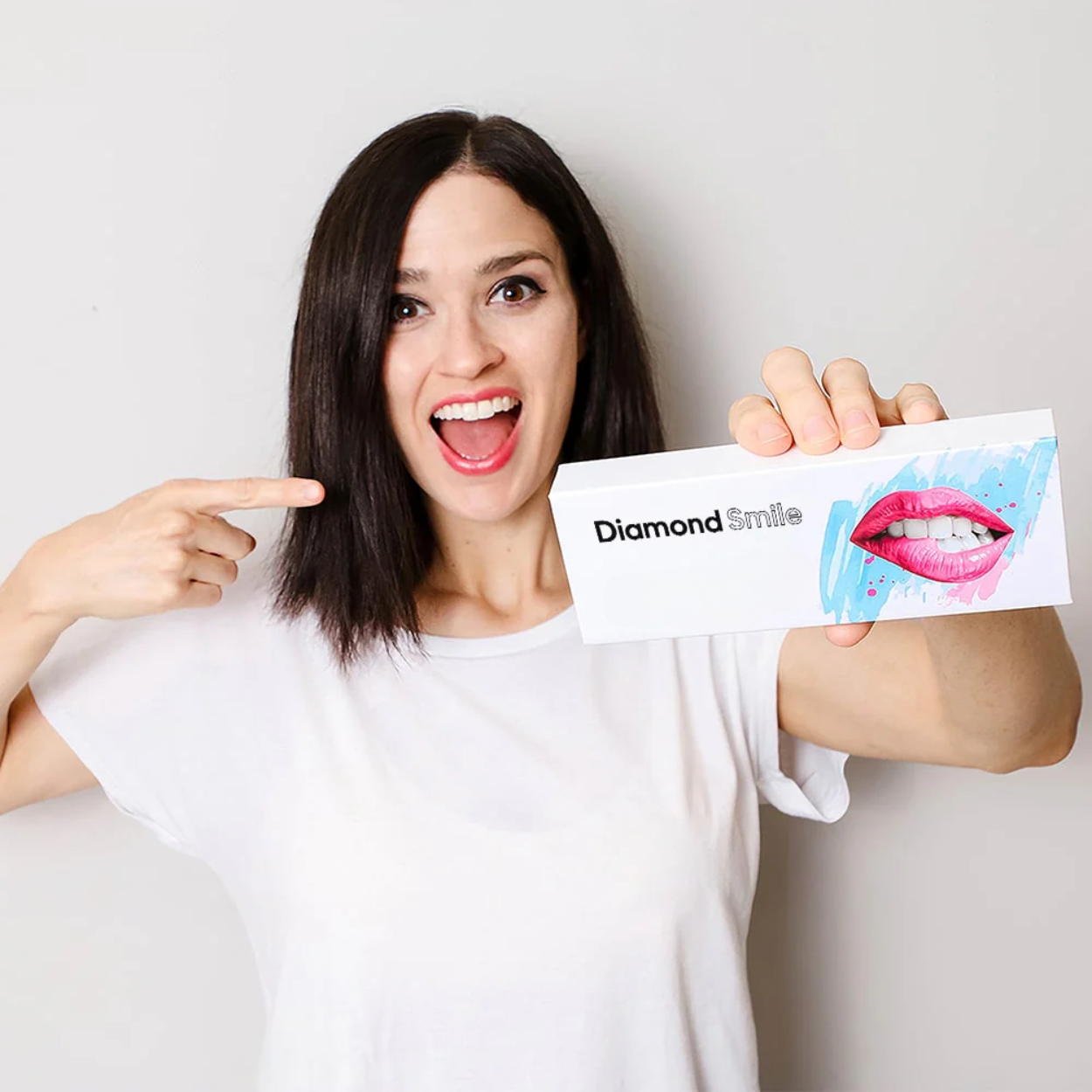 WhiteBoost™ – Strahlen Sie mit einem Lächeln, das jeden Raum beherrscht [1 + 1 Gratis]
