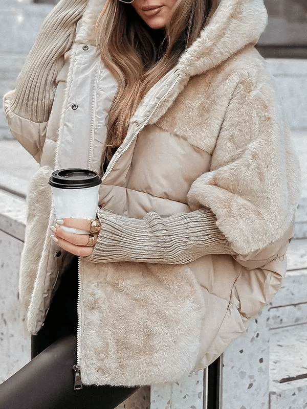 Damen Patchwork Daunenjacke – Warme Oversize Winterjacke mit Kunstpelz & modernem Design