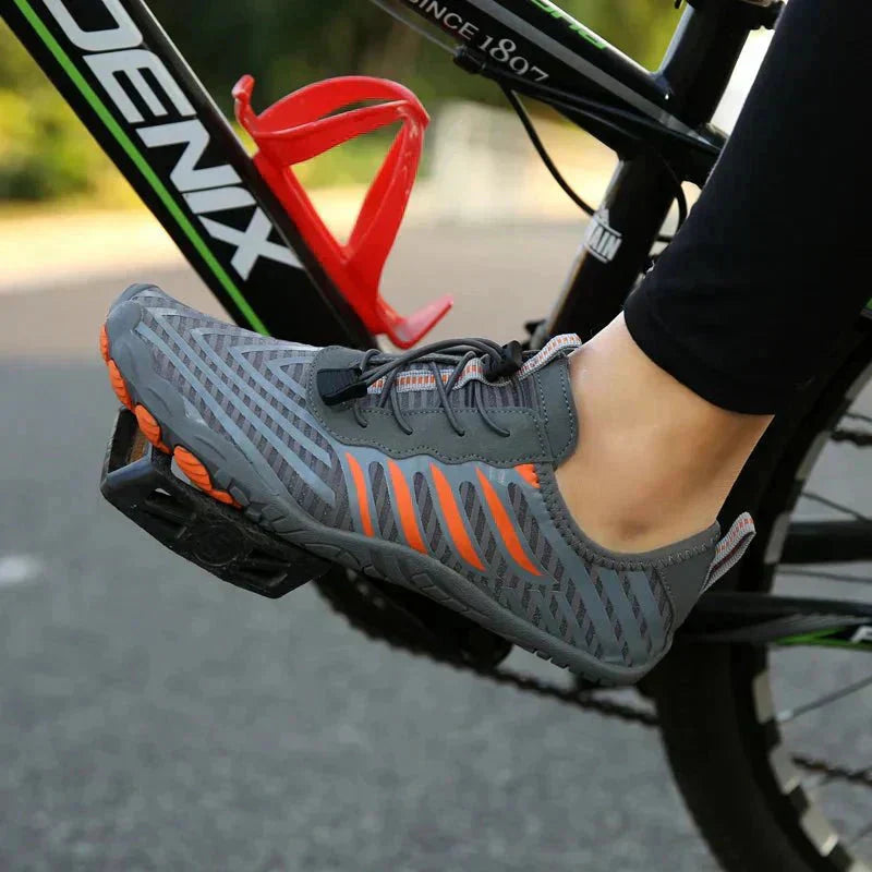 FlexWalk™ – Leicht, atmungsaktiv, flexibel und mit schützendem Zehenschutz [50% Rabatt]