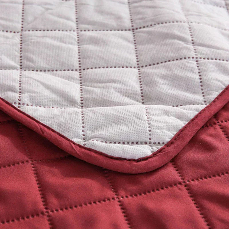 CoverLuxe™ – Hochwertiger Sofa-Schoner gegen Verschleiß & Flecken [50 % Rabatt]