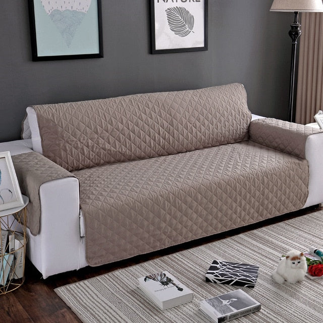 CoverLuxe™ – Hochwertiger Sofa-Schoner gegen Verschleiß & Flecken [50 % Rabatt]