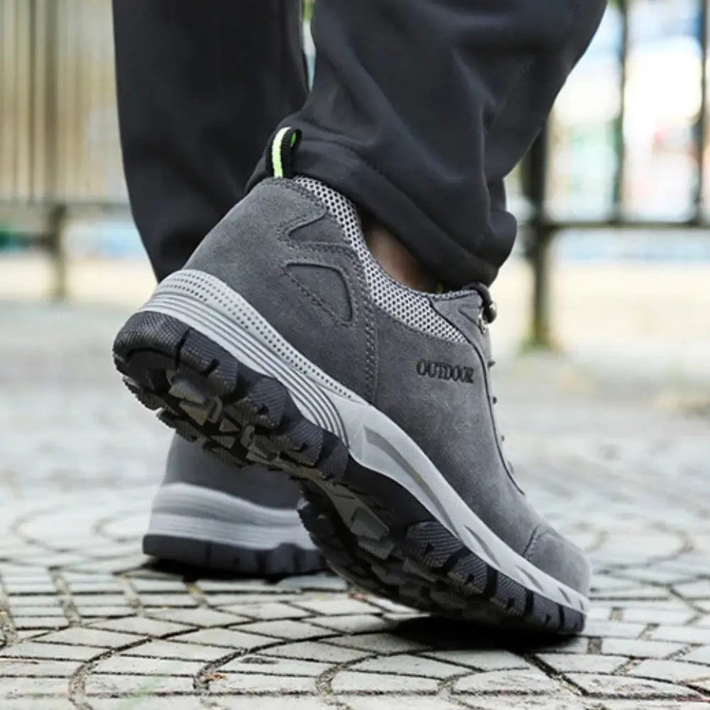 Atmungsaktive Herren Wanderschuhe mit stoßdämpfender Sohle & optimalem Grip