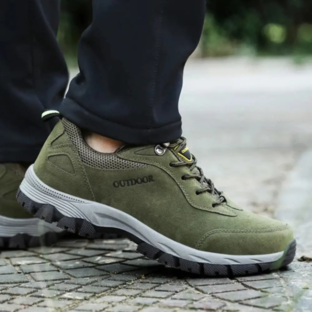 Atmungsaktive Herren Wanderschuhe mit stoßdämpfender Sohle & optimalem Grip