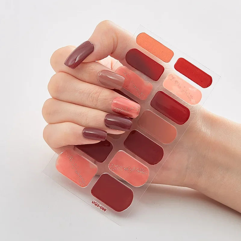 JollyNails™ – Kreative festliche Holiday Nails für strahlende, stilvolle Hände [50 % Rabatt]