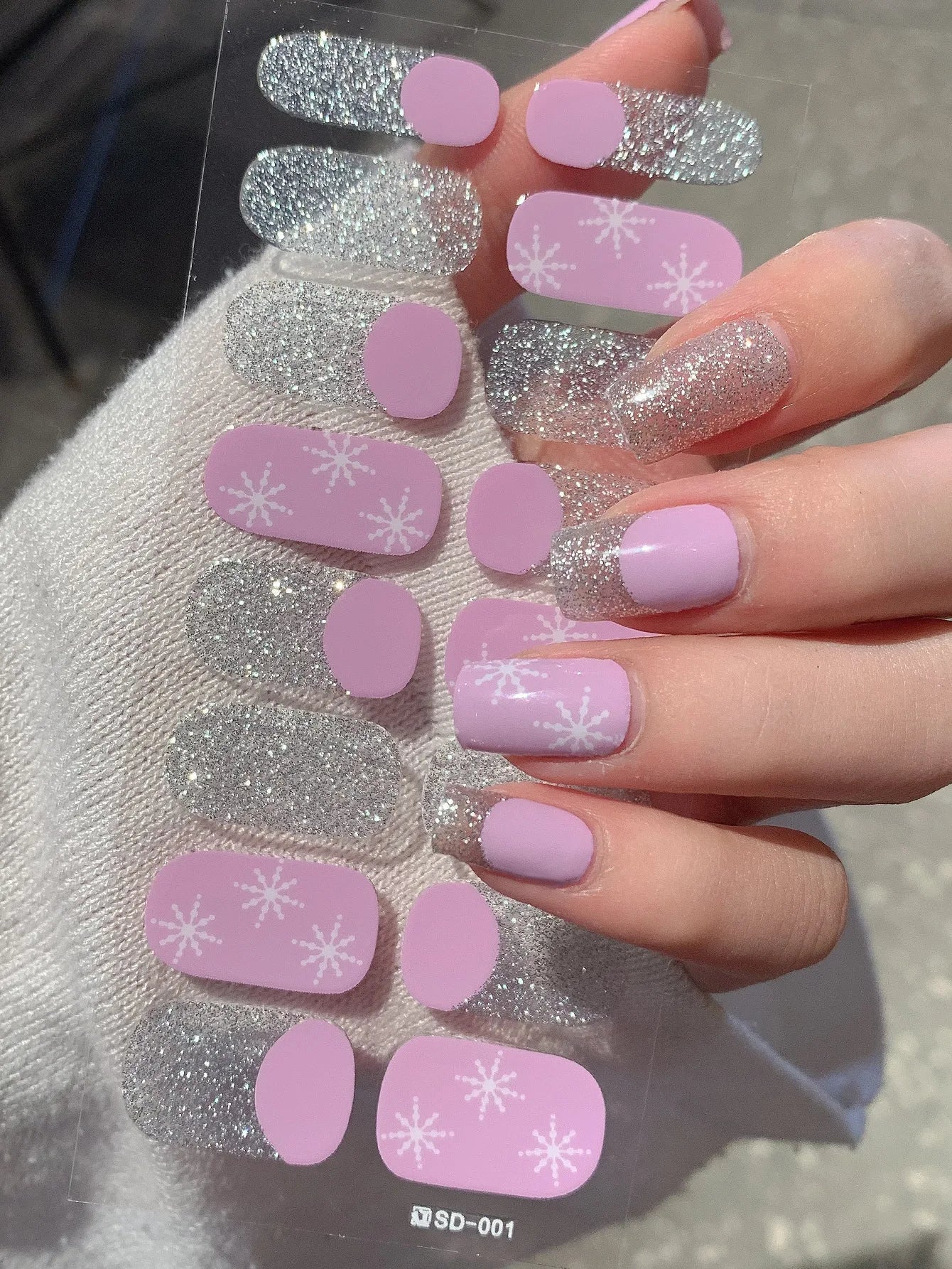 JollyNails™ – Kreative festliche Holiday Nails für strahlende, stilvolle Hände [50 % Rabatt]