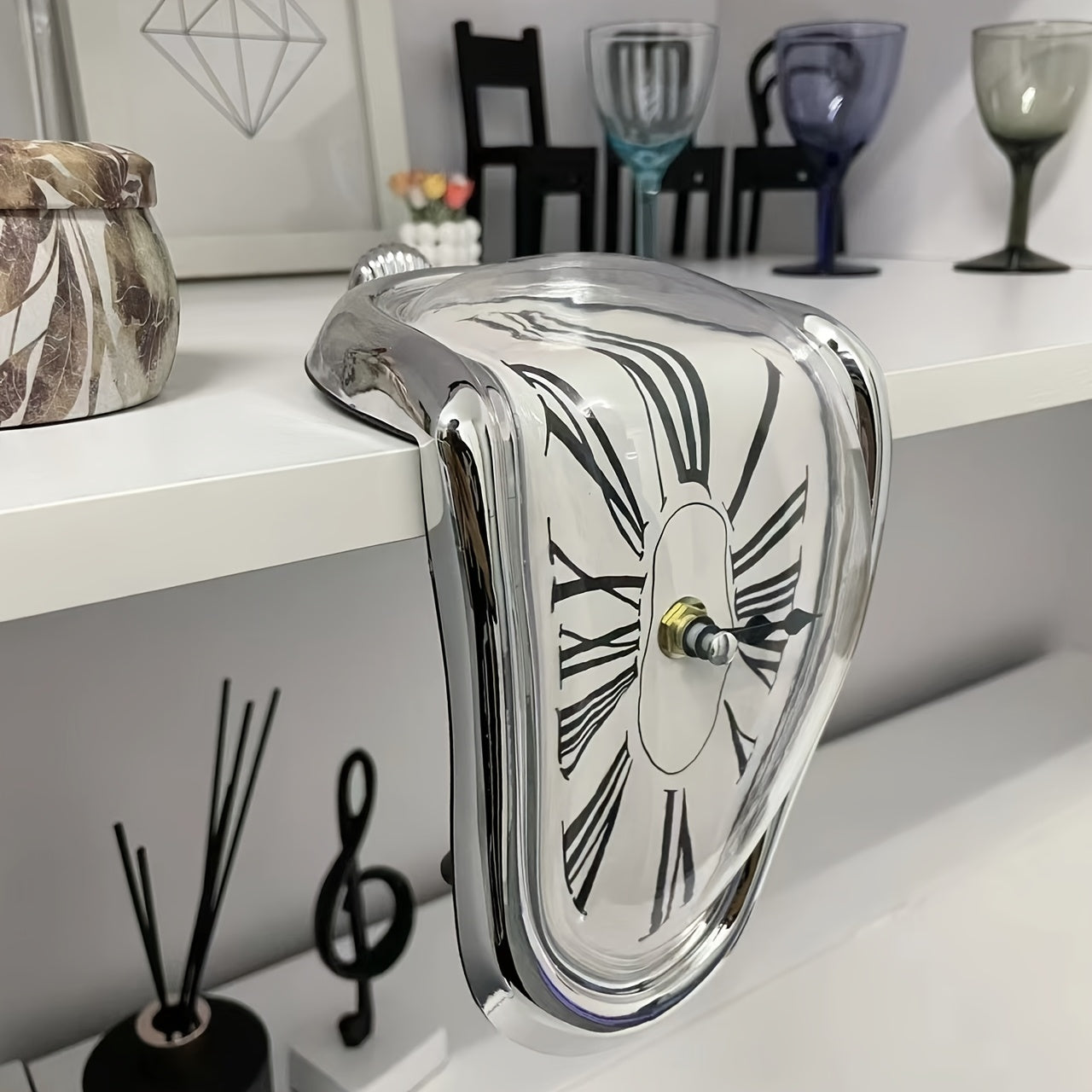 MeltKlock™ – Ein faszinierendes, surrealistisches Kunstwerk inspiriert von Zeitverzerrung [50 % Rabatt]