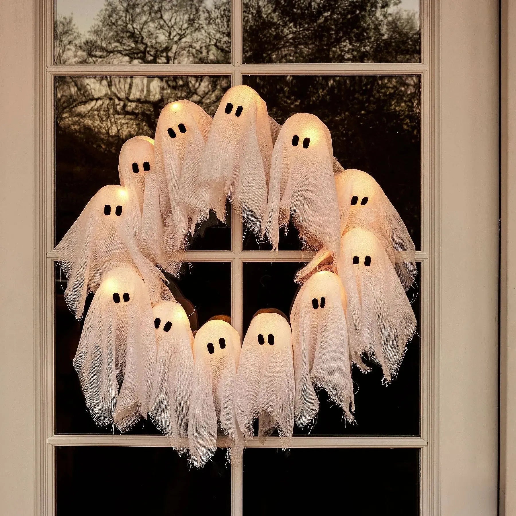 Halloween-Deko-Kranz — Geheimnisvoller Geistglanz für Stimmung