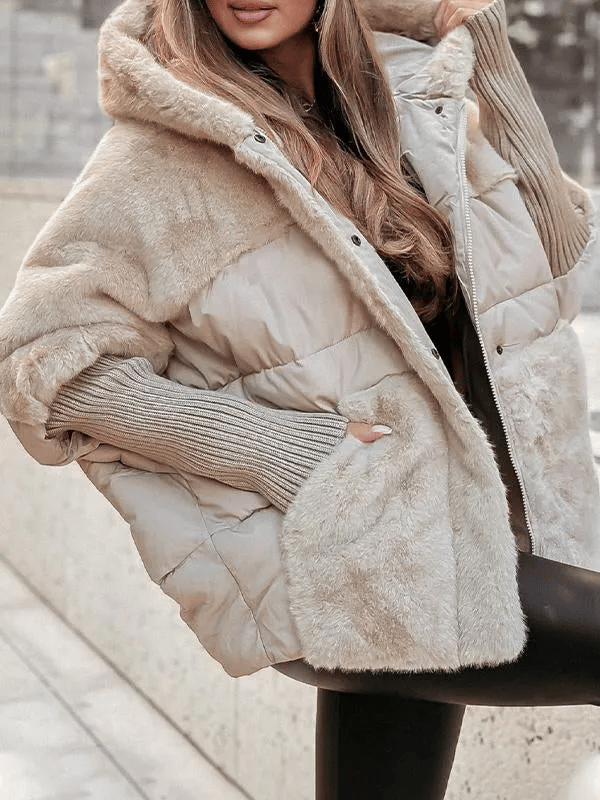 Damen Patchwork Daunenjacke – Warme Oversize Winterjacke mit Kunstpelz & modernem Design