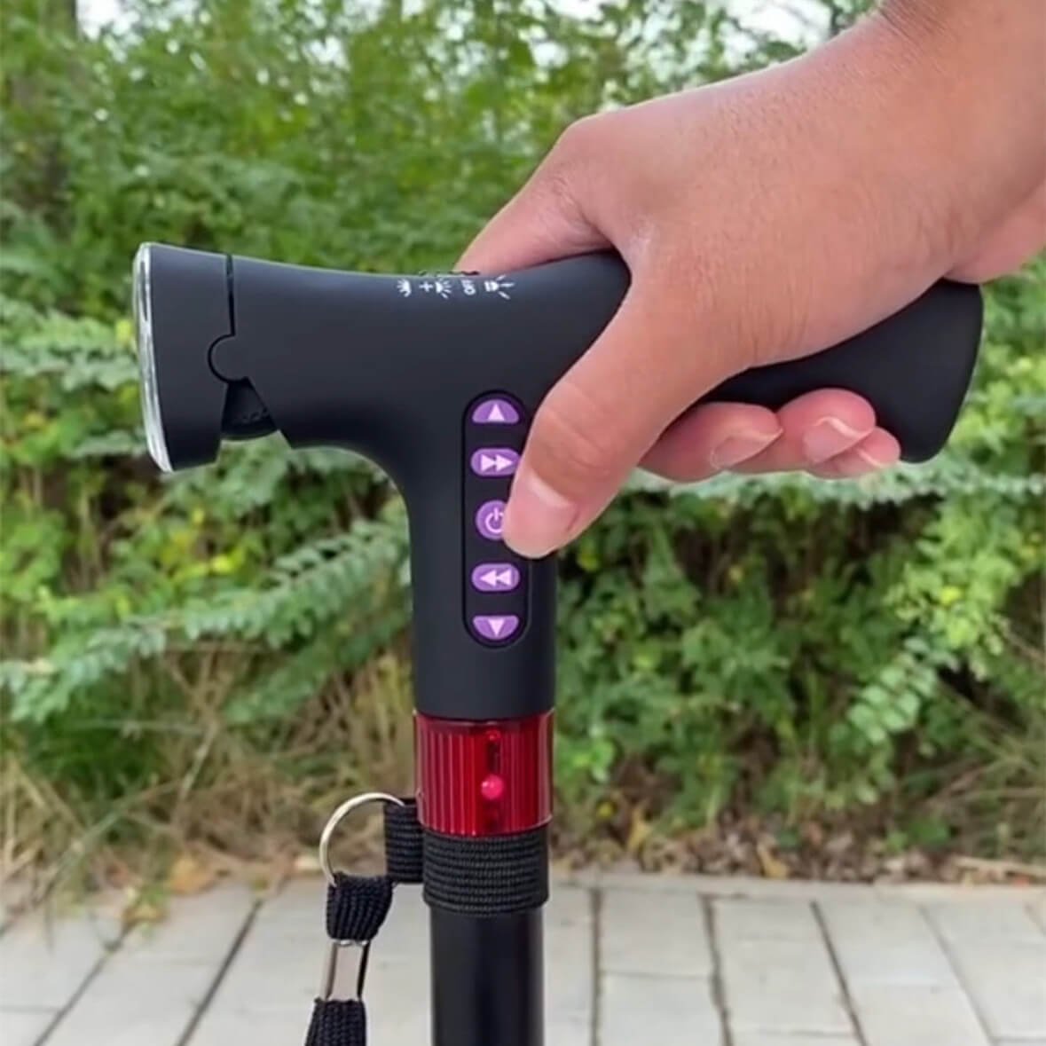 SmartCane™ – Intelligenter Gehstock mit automatischem Notfallalarm [50 % Rabatt]
