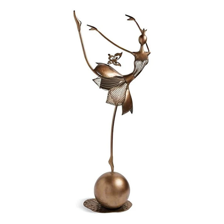 Ballerina™ Tänzelndes Mädchen Ornament