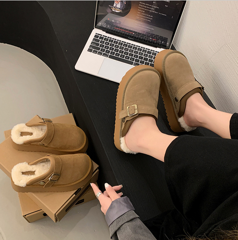 Damen Hausschuhe aus Wildleder – warm, weich, rutschfest & komfortabel für den Winter