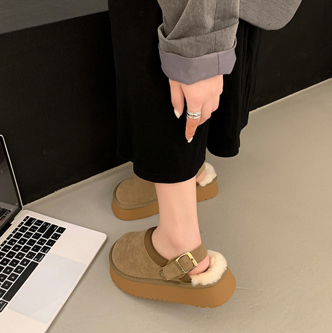 Damen Hausschuhe aus Wildleder – warm, weich, rutschfest & komfortabel für den Winter