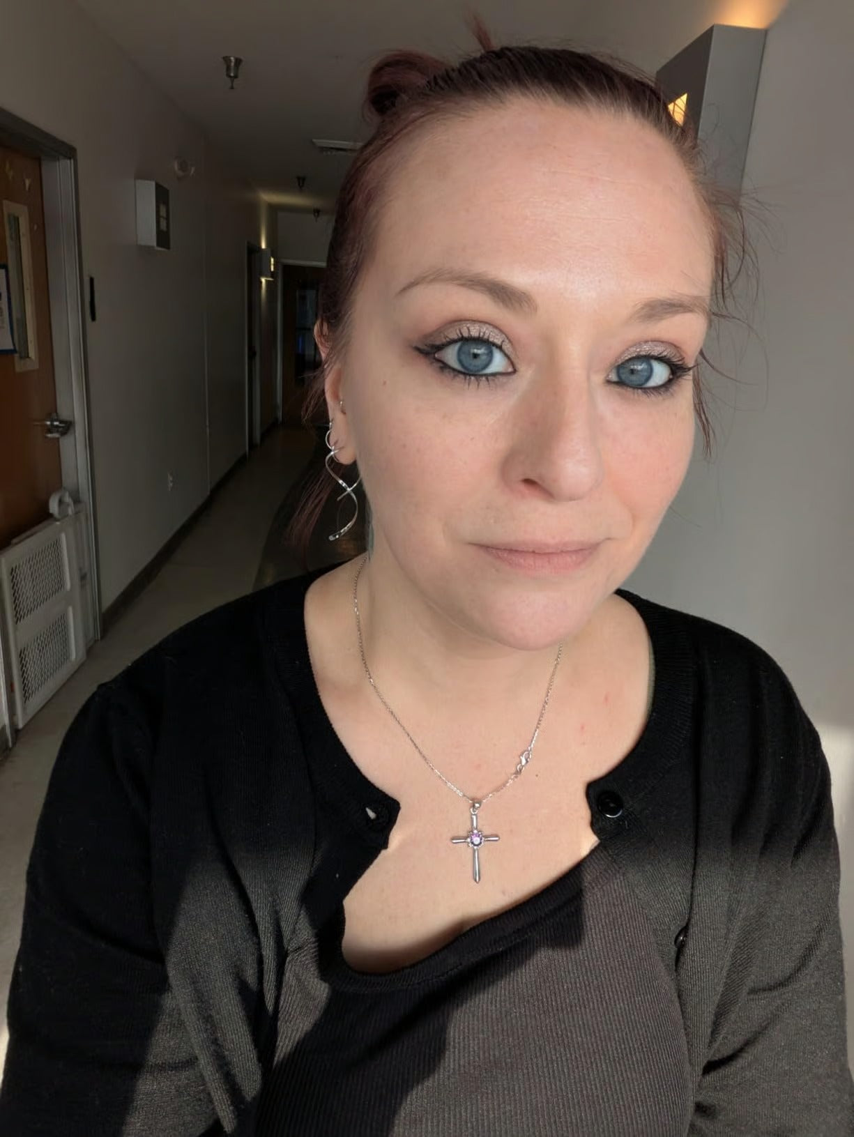 EyeLine™ – Intensives Schwarz, natürlich & wischfest, langanhaltender Kajal für empfindliche Augen [50 % Rabatt]