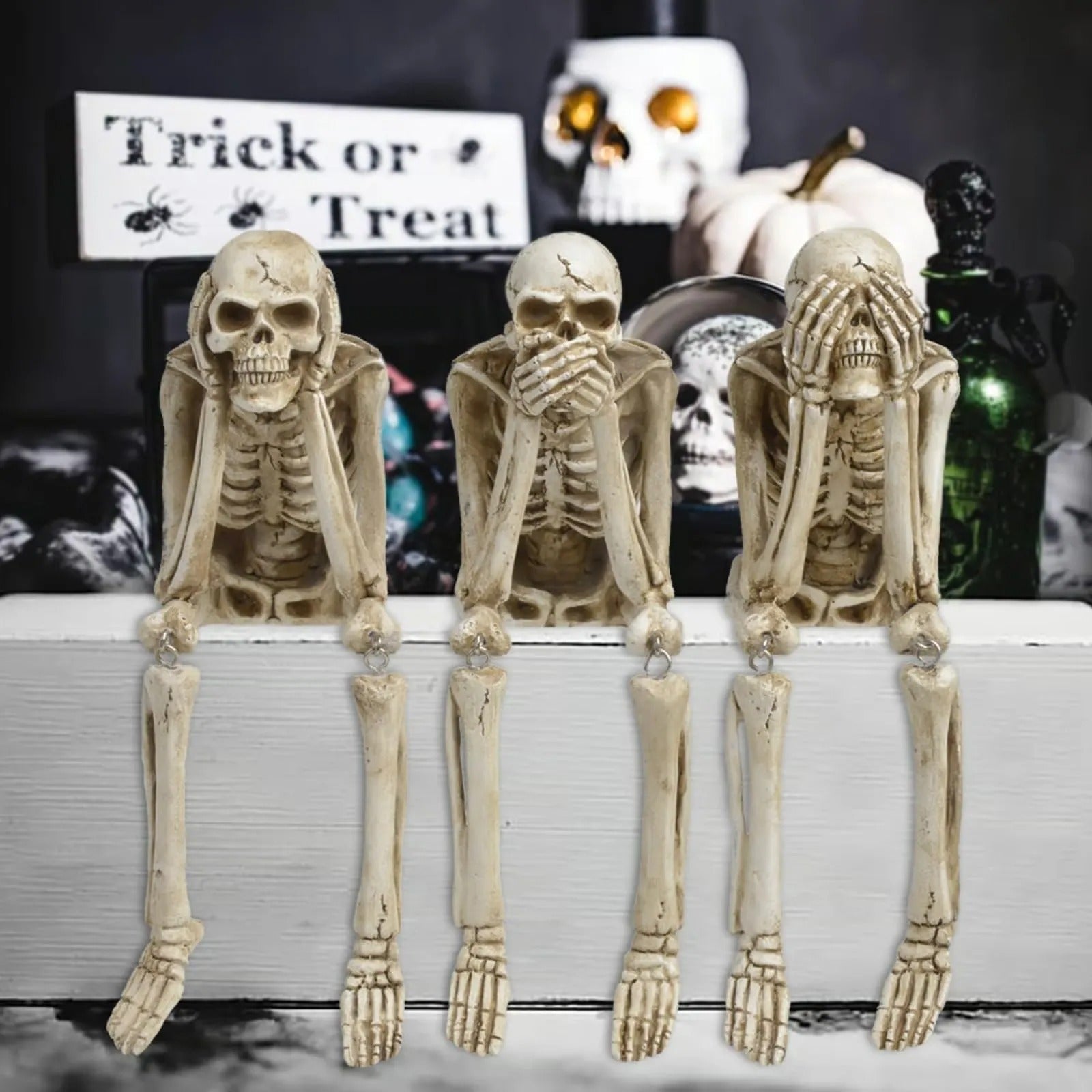 Drei weise Skelette — Kamin-Deko für Halloween