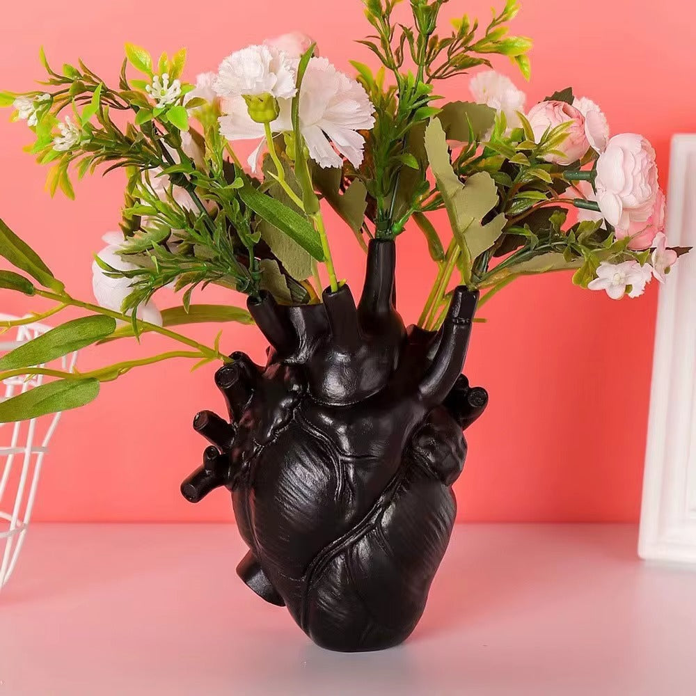 HeartBloom™ – Herzförmige Vase für stilvolle Blumenarrangements [50 % Rabatt]
