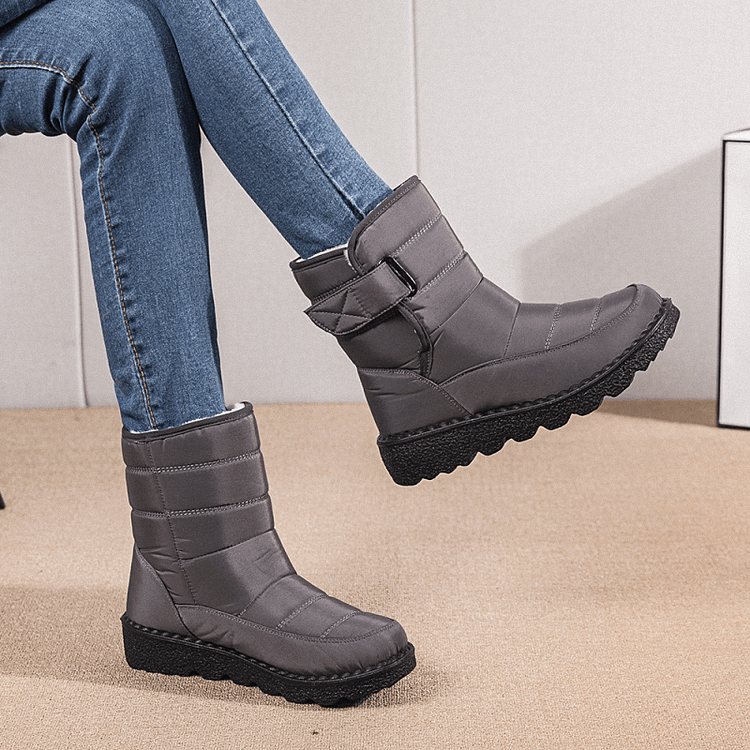 SnowStep™ – Wasserdichte, rutschfeste & warme Winterstiefel für Damen [50% Rabatt]